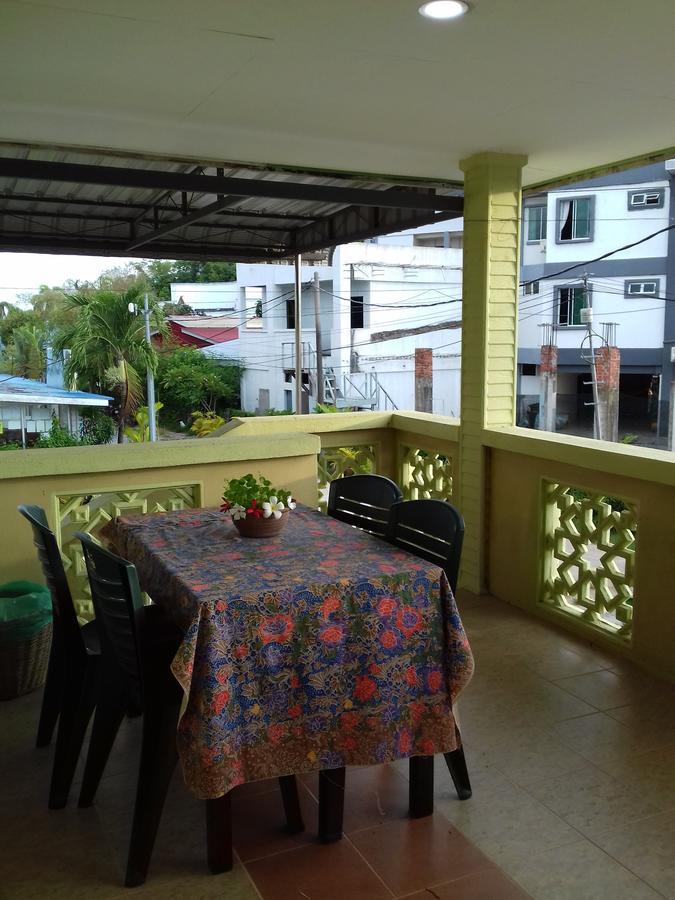 Mai Chenang Guesthouse Pantai Cenang  Esterno foto